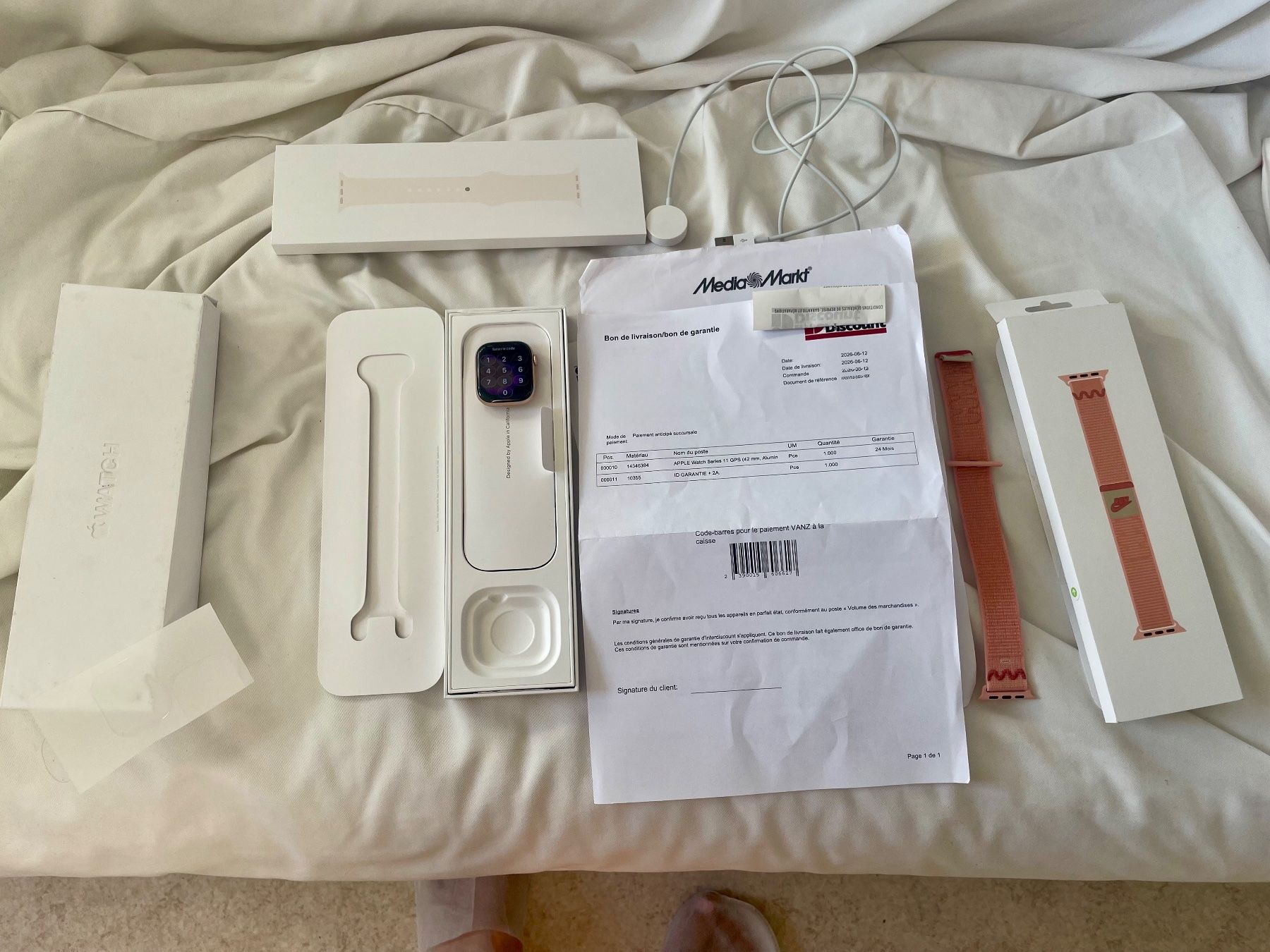 Apple Smartwatch: Apple Watch 11 (garantie) – Neu und originalverpackt aus Fribourg von col_j7l5