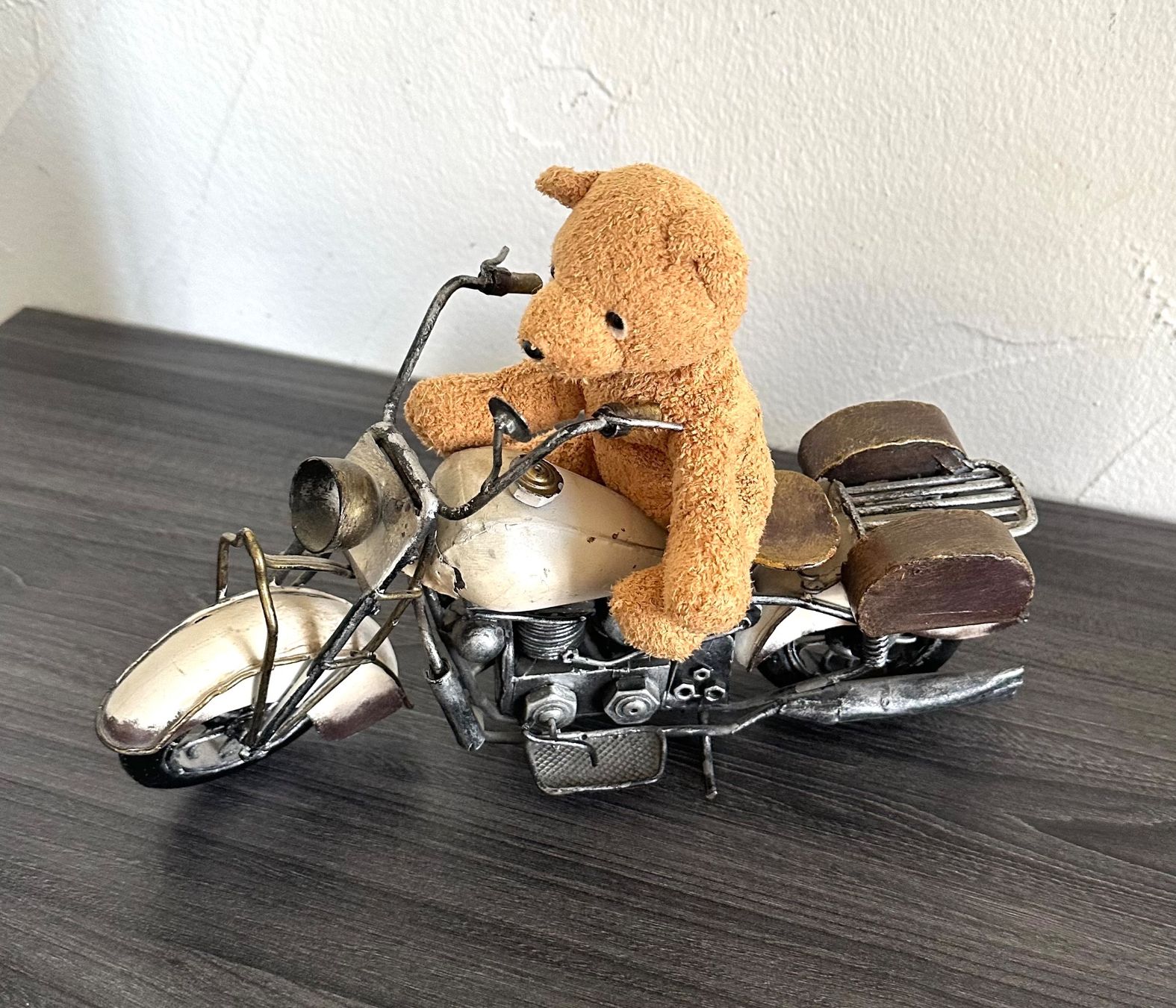 Kit di modellismo & Modellini statici: Modell Harley Davidson Motorrad, Eisen & Blech, 1,2 kilo – Usato da Zürich venduto da brazerola 2