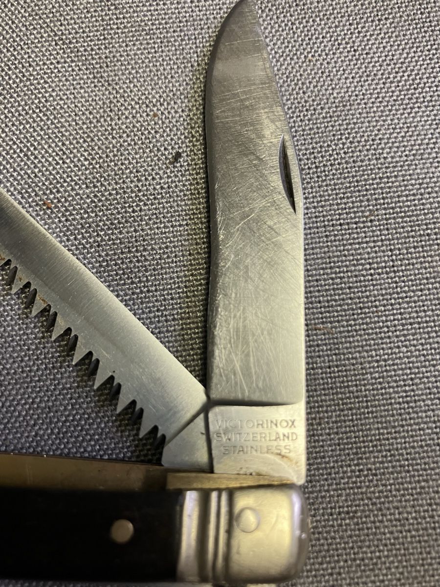 Victorinox Taschenmesser: Victorinox Messer Alt – Gebraucht aus Lyss von  3