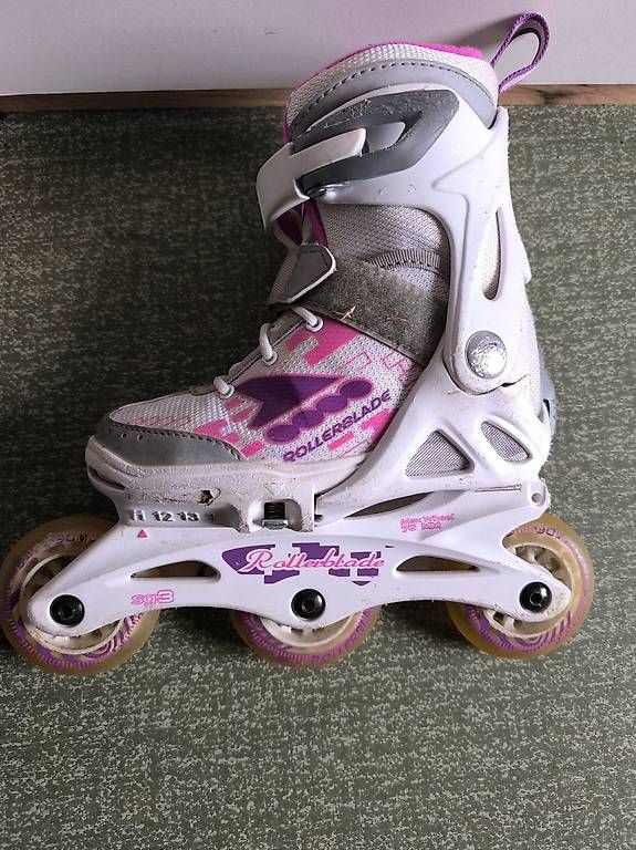 Pattini in linea & Pattini a rotelle: Rollschuhe Rollerblade SG3 Kinder Inline Skates Gr. 2832  – Usato da Gams venduto da MissTraveller 1
