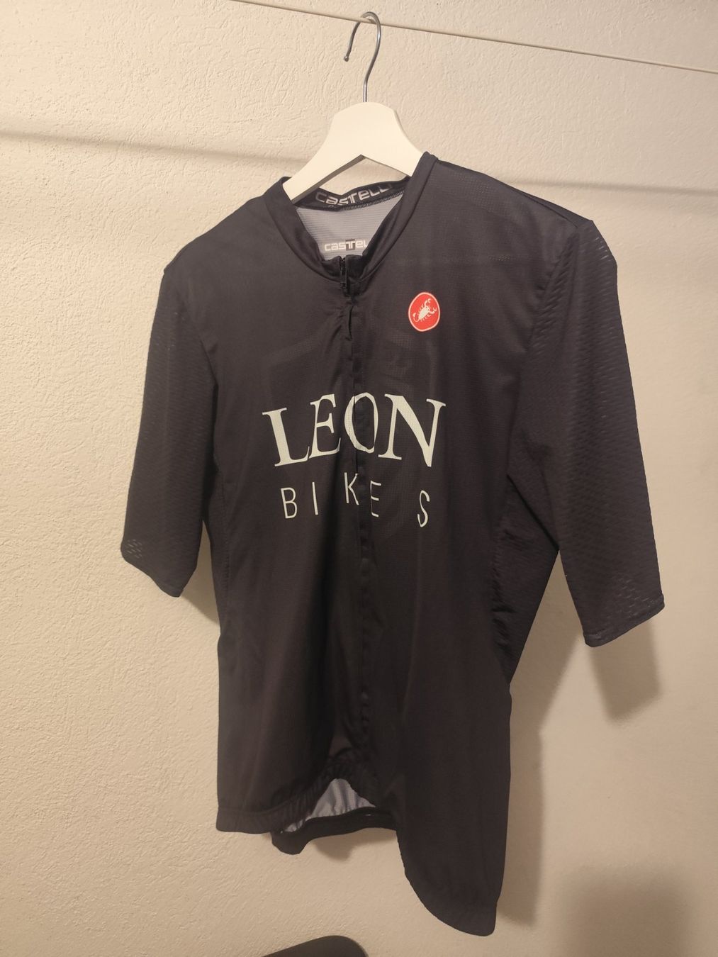 Castelli Maillots de corps & Pantalons: Casteli – D'occasion à Greifensee par mar_ngk5