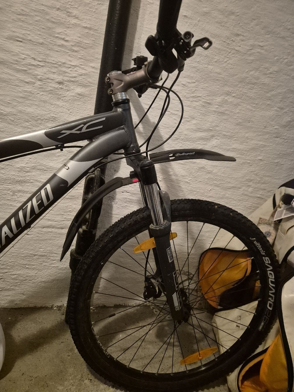 Specialized Biciclette: Specialized Fully Mountainbike – Usato da Winterthur venduto da Brand_An