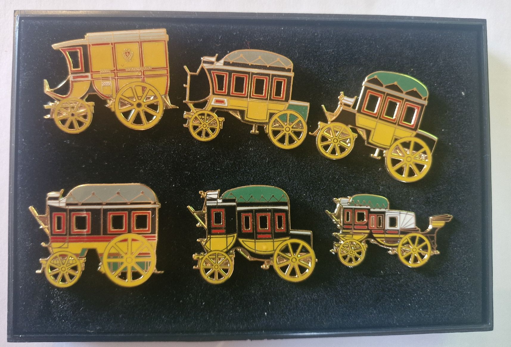 Plaketten & Abzeichen: Pins Kutsche, 6 Stk., Top Zustand, Sammlerstücke  – Gebraucht aus Grenchen von 170
