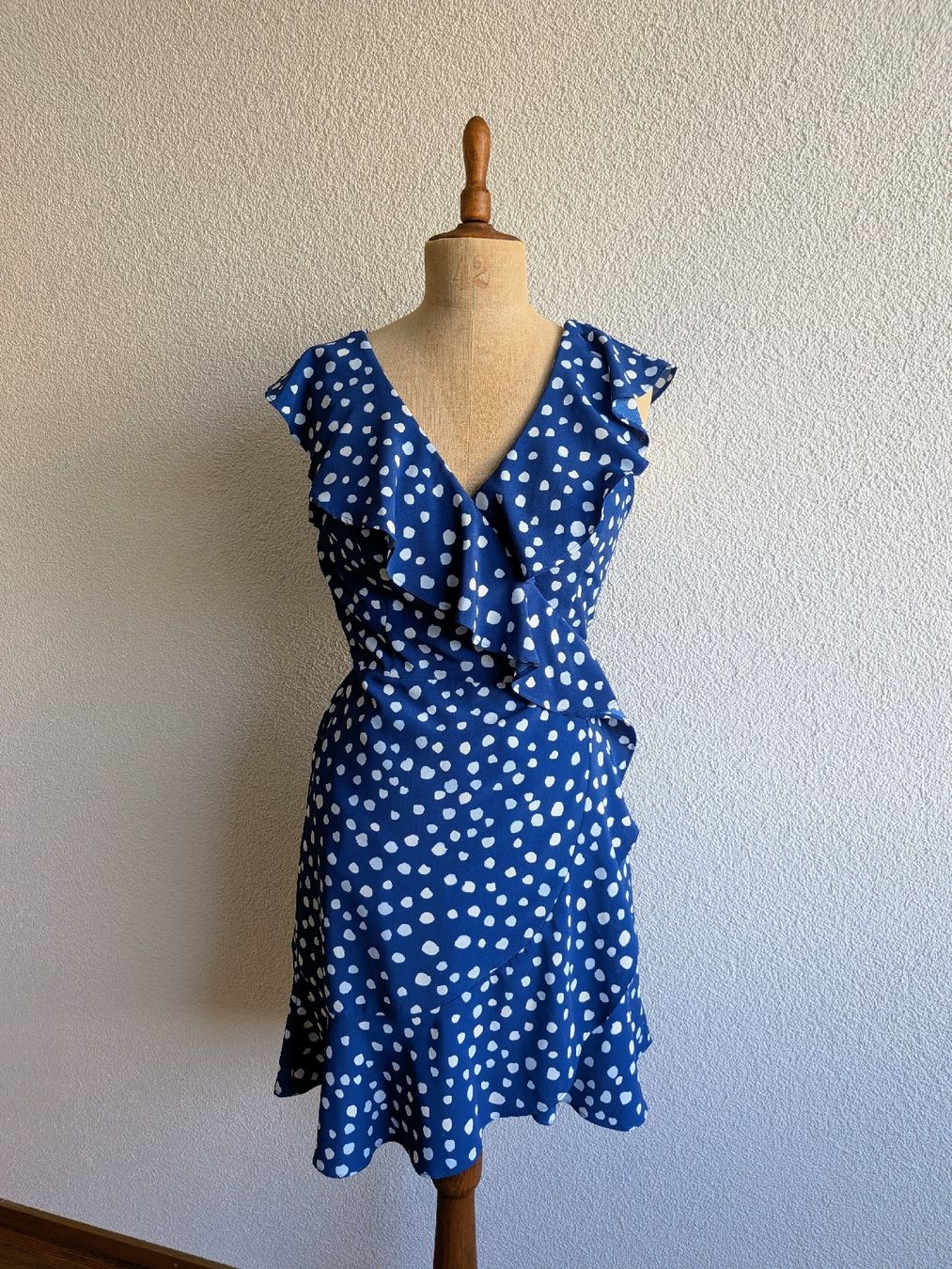 Vestiti: Blue polka dot dress, size 38 – Usato da Lachen SZ venduto da joa_rf9n