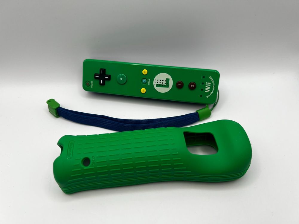 Wii MotionPlus Inside Controller Luigi Edition + Hülle Kaufen auf Ricardo