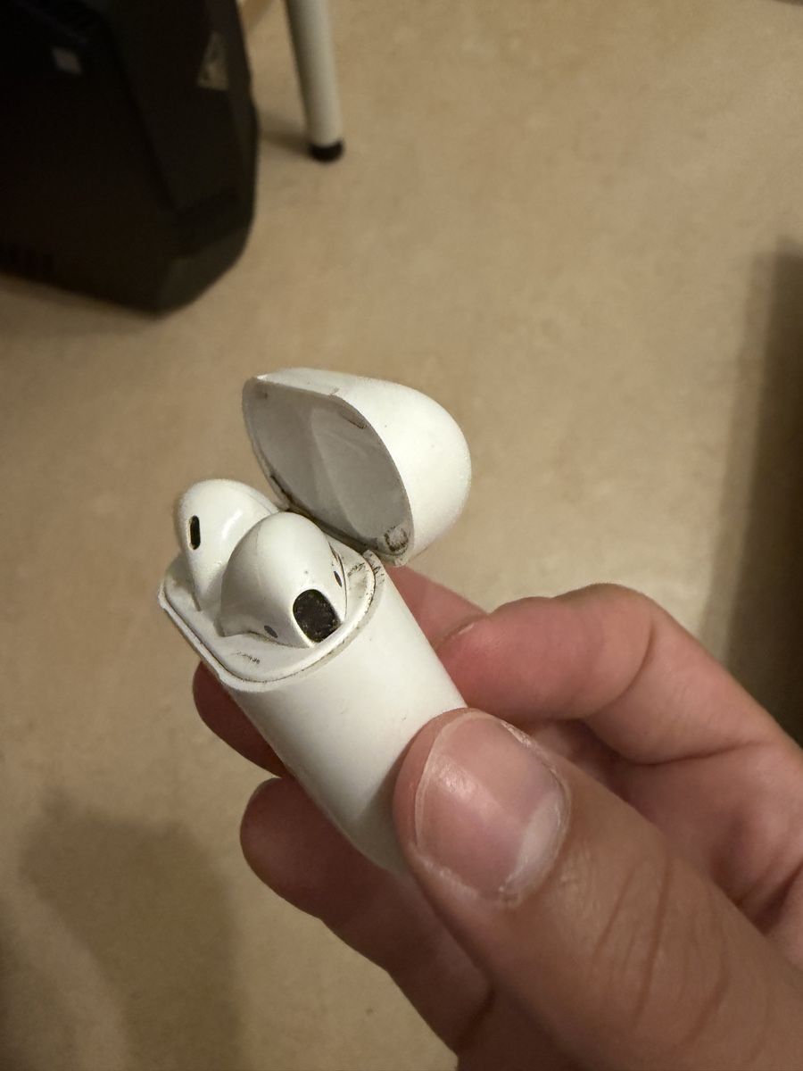 Apple Kopfhörer: Apple AirPods  – Gebraucht aus Zürich von fresh0001 2