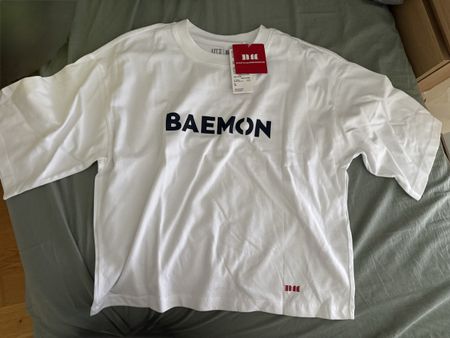 Uniqlo BABYMONSTER Tshirt weiss, Gr. L, neu