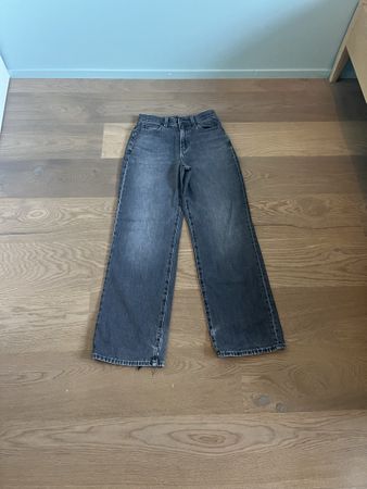 Jean gris délavé taille haute - Parfait pour l'automne!