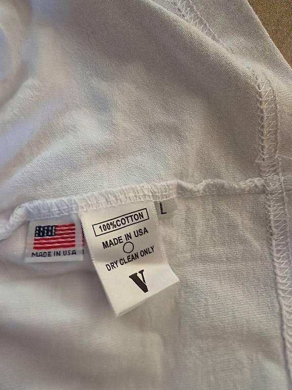 T-shirt: T-Shirt – Usato da Pfäffikon ZH venduto da gattomatto 3