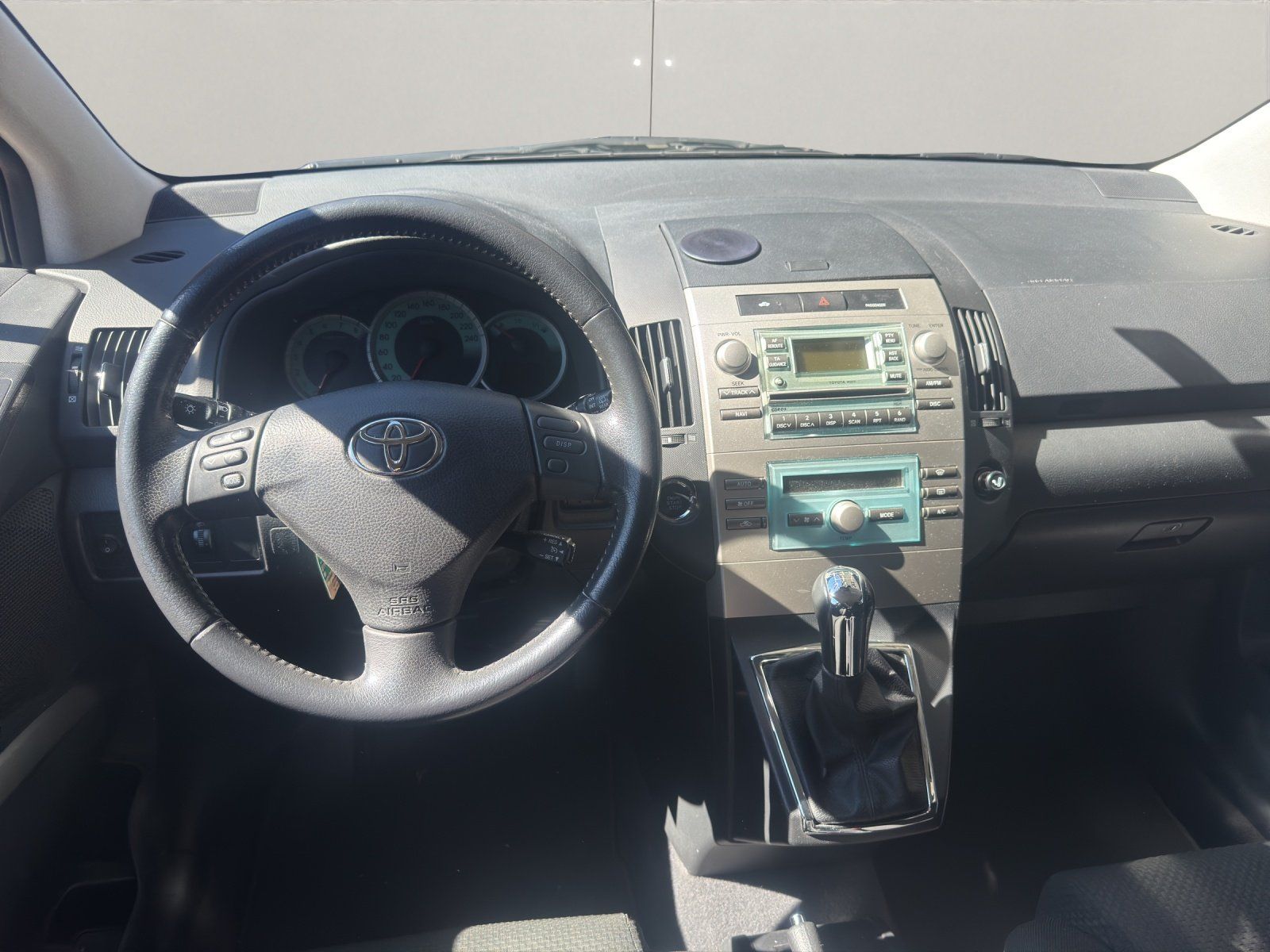 Toyota Automobili: Toyota Corolla Verso 1.8 – Usato da Ebikon venduto da Garage-Bolzern-Koch 5