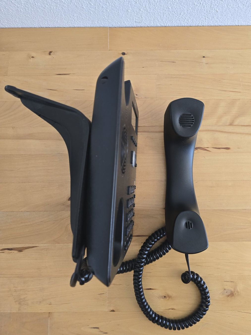Snom Telefoni: VoIP Telefon SNOM D715, PoE, Gbit-Switch, USB – Usato da Aadorf venduto da Dcand 2