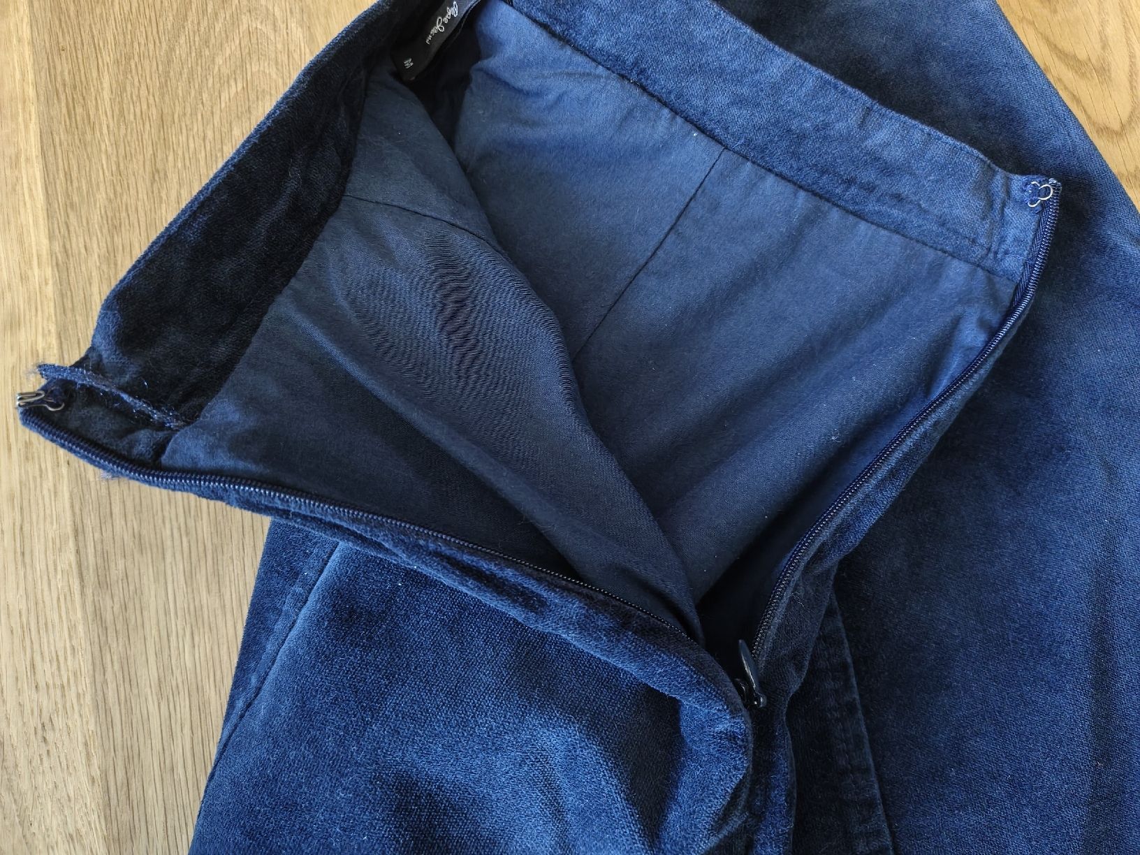 Pepe Jeans Röcke: Pepe Jeans, Veloursrock, M – Gebraucht aus Baden von jcm_9dkf 8