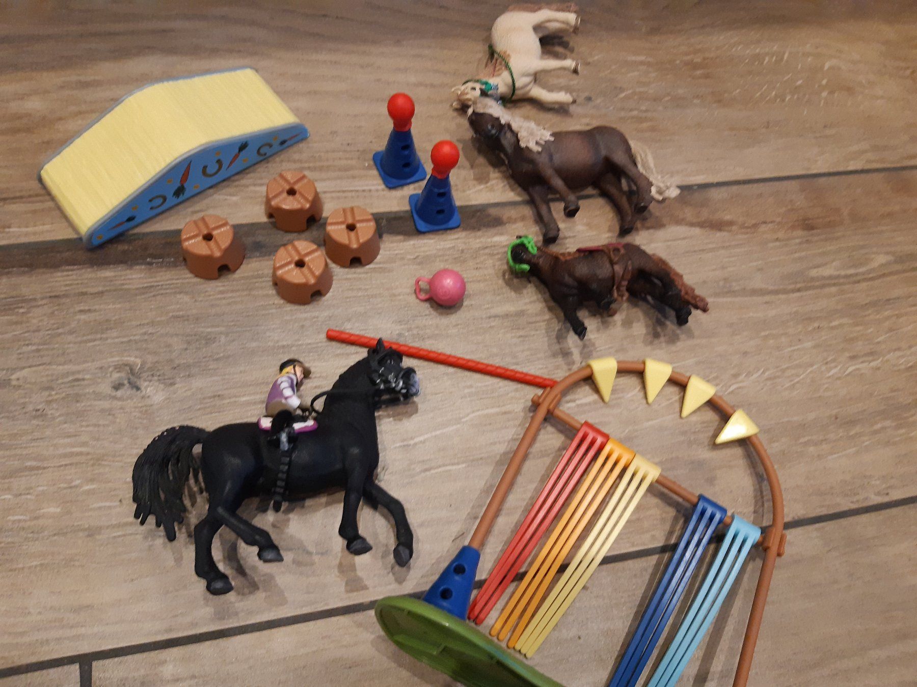 Schleich Giocattoli: Schleich Gymkhana Parcour – Usato da Waldkirch venduto da Parry01 3