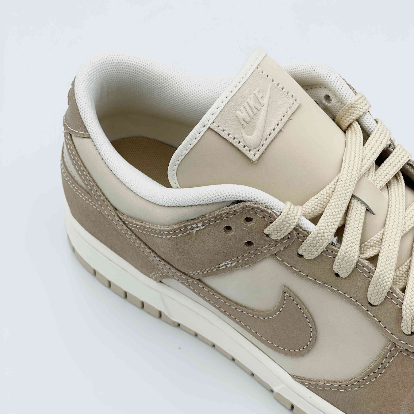 Nike Scarpe da uomo: Nike Dunk Low Sand Drift / Beige EU 42 – Nuovo e nell'imballaggio originale da Erlinsbach venduto da sasneakers 2