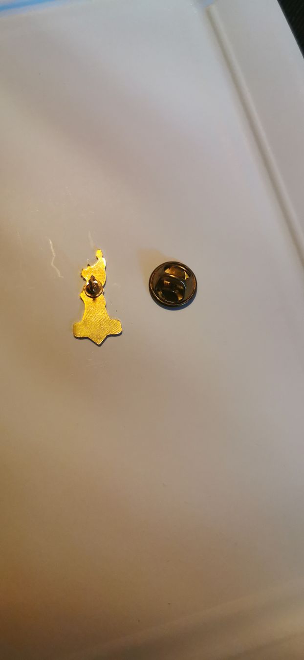 Placchette & Badge: Pin Sugus  – Usato da Genève venduto da vins50 1