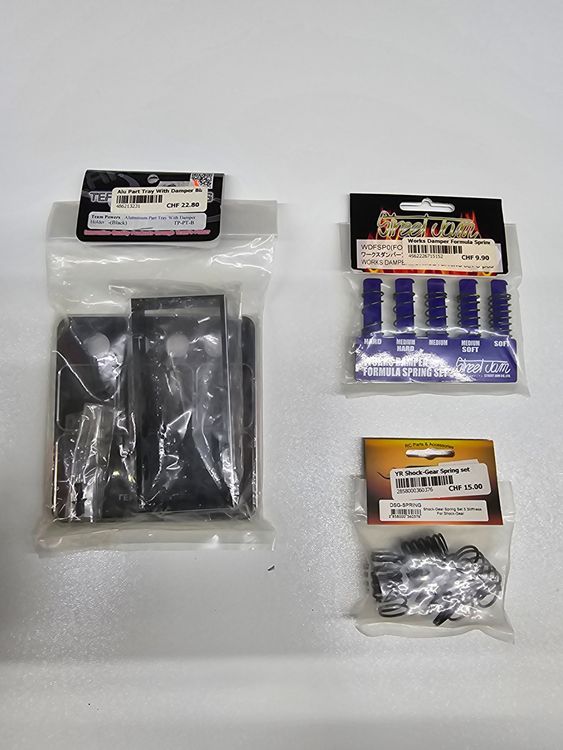 Modellismo RC: Alu Dämpfer Halter und diverse Federn für 1:10 rc auto – Nuovo e nell'imballaggio originale da Rüti venduto da Madeira14