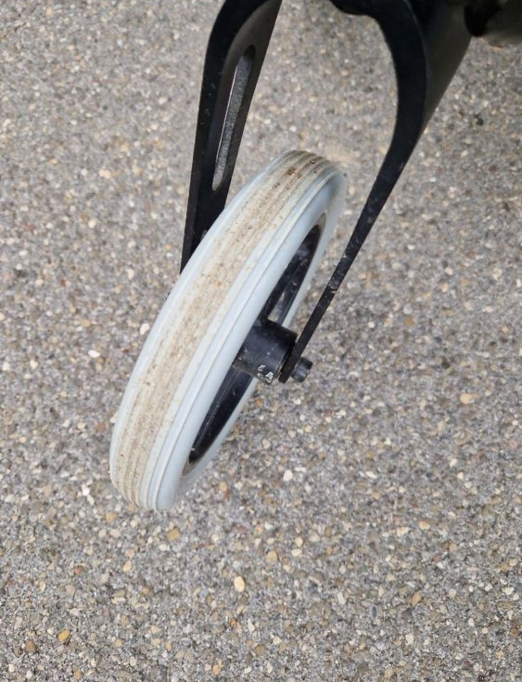 Sedie a rotelle: Rollstuhl Breezy Basix mit Sitzbreite 44cm gebraucht – Usato da Wittenbach venduto da garbis 4