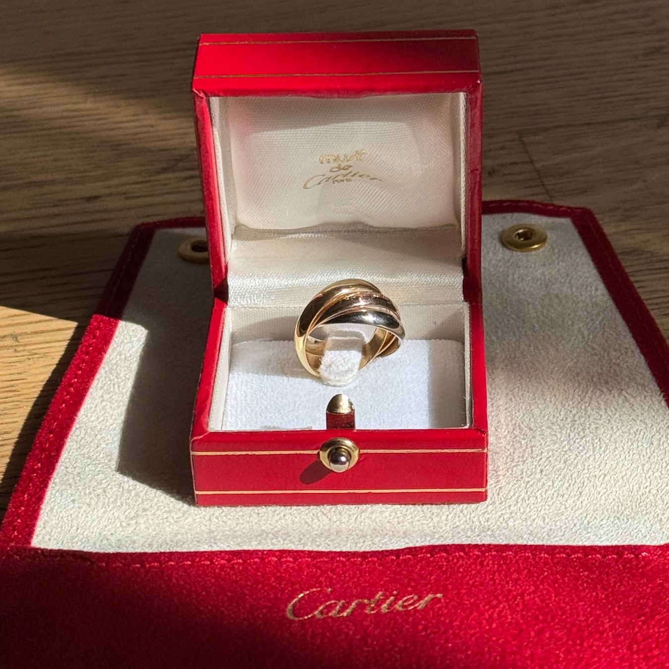 Cartier Anelli: Bague Cartier Trinity taille 54 – Usato da Vaux sur Morges venduto da Krick015 1