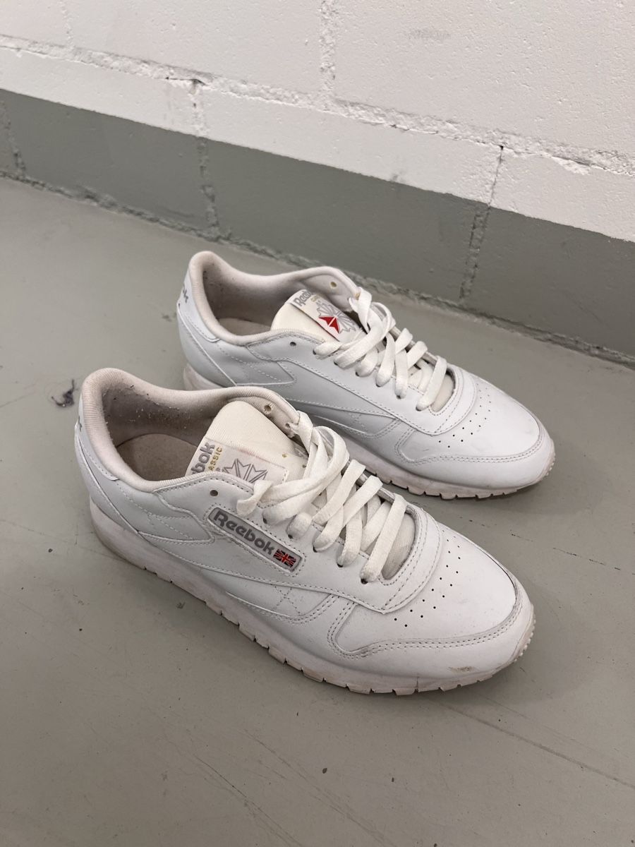 Reebok Scarpe da donna: Sneaker Reebok Leder weiss Gr. 40 – Nuovo (secondo la descrizione) da Winterthur venduto da ChicMarkt 2