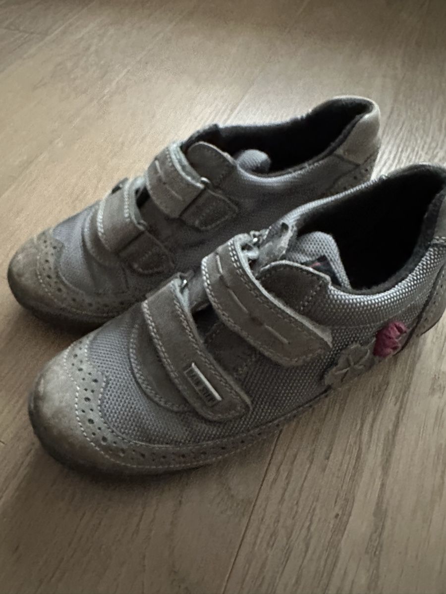 Chaussures filles: Mädchenschuhe Gr. 31 Set – D'occasion à Zürich par Schoekin 4