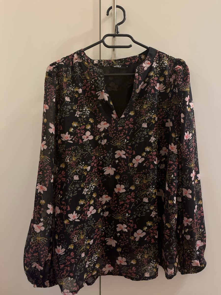 Only Blusen: Bluse - Only – Neu (gemäss Beschreibung) aus St. Gallen von m.zeq