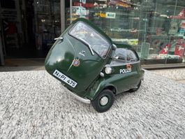 Schuco 1:18 BMW Isetta Polizei