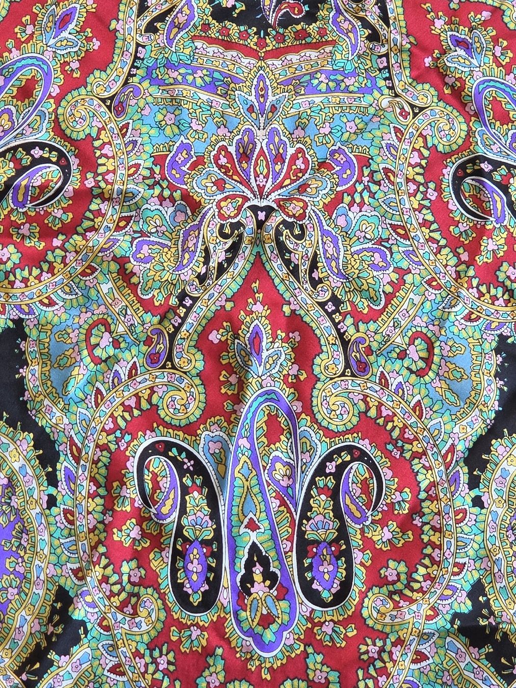 Foulard & Sciarpe: Seidenfoulard 100 x 100 cm – Nuovo e nell'imballaggio originale da Frauenfeld venduto da Schenken-mit-Herz 1