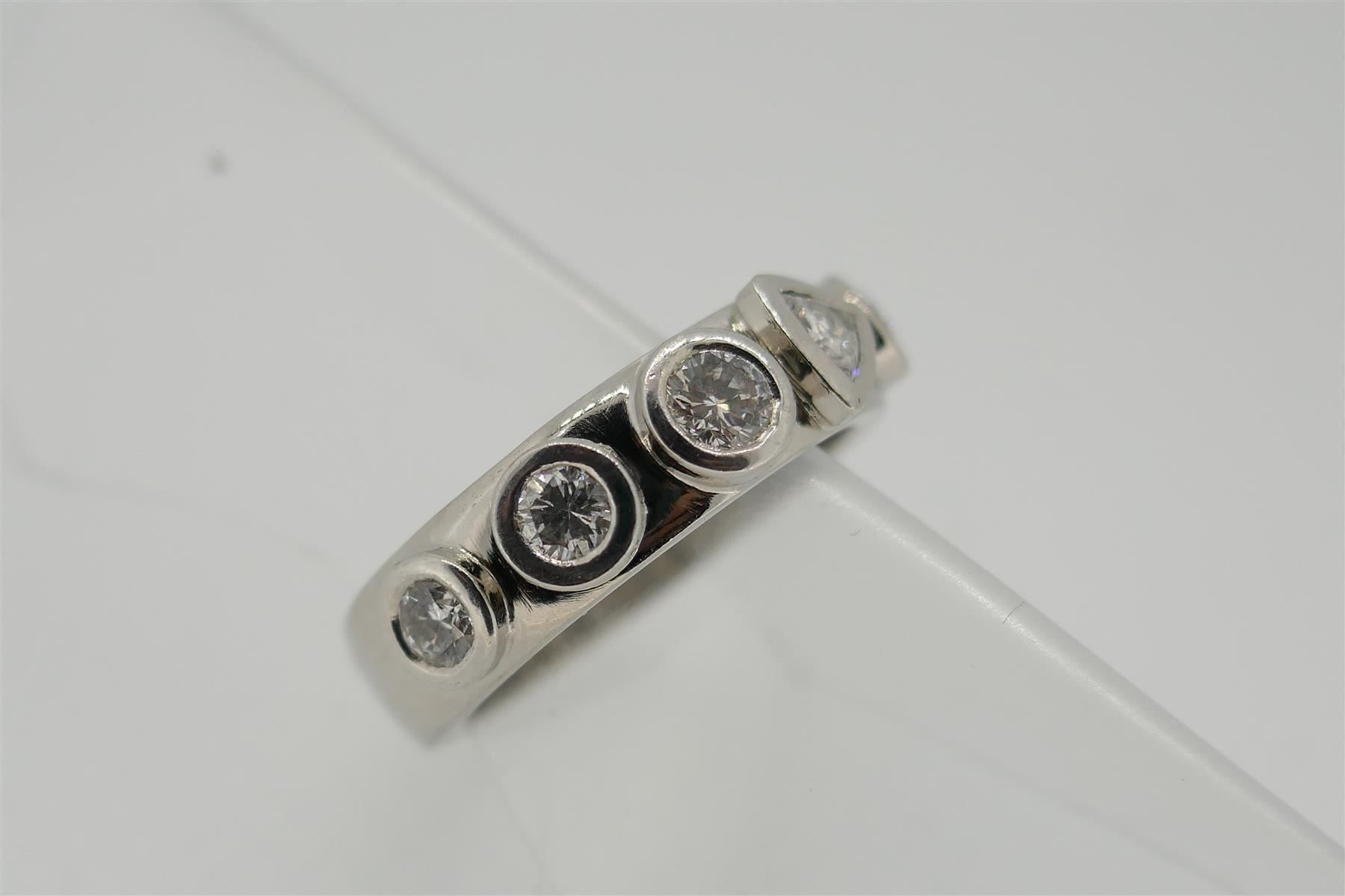 Ringe: Ring 6 Brillanten 18 kt 8,3 gr – Gebraucht aus Schaffhausen von swisswatches-andmore 1