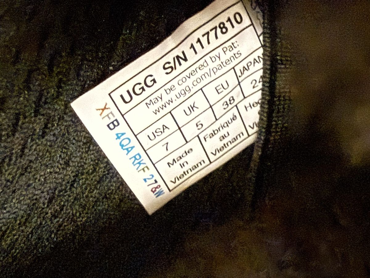Ugg Chaussures femmes: Ugg 38 – Neuf avec emballage d'origine à Ebikon par nat_jzh5 6