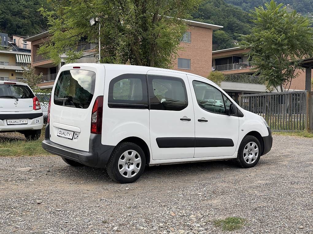Veicoli commerciali: Peugeot Partner 1.6i (COLLAUDATO) – Usato da Agno venduto da jonnyautosagl 1
