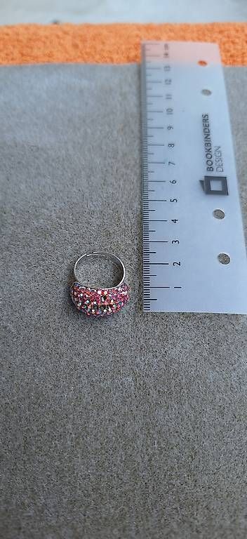 Anelli: Ring rosa-pink mit Glitzer-Steinen – Usato da Tägerig venduto da SandraLios