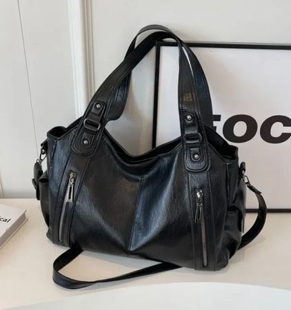 Neue ungebrauchte schwarze Lederhandtasche
