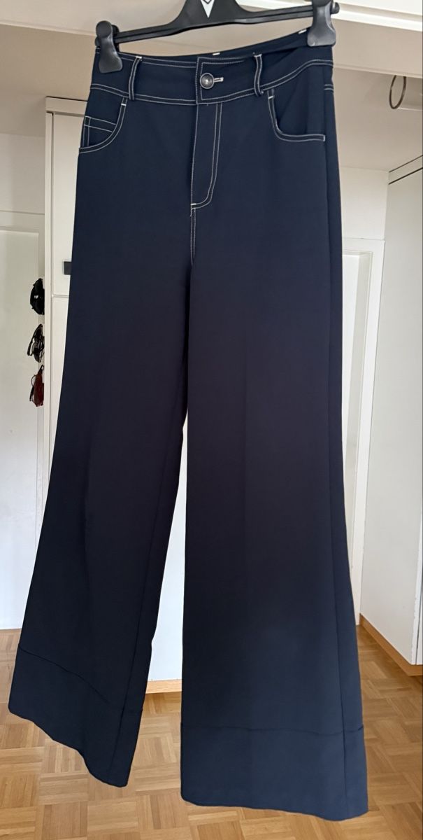 Lotti di vestiti: Kleiderpaket – Usato da Oberglatt ZH venduto da sam_vs55 3