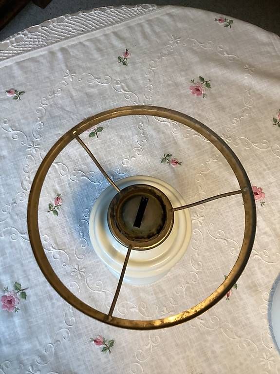 Lampade: Petroleum Lampe weiss – Usato da Eggersriet venduto da Menara 3