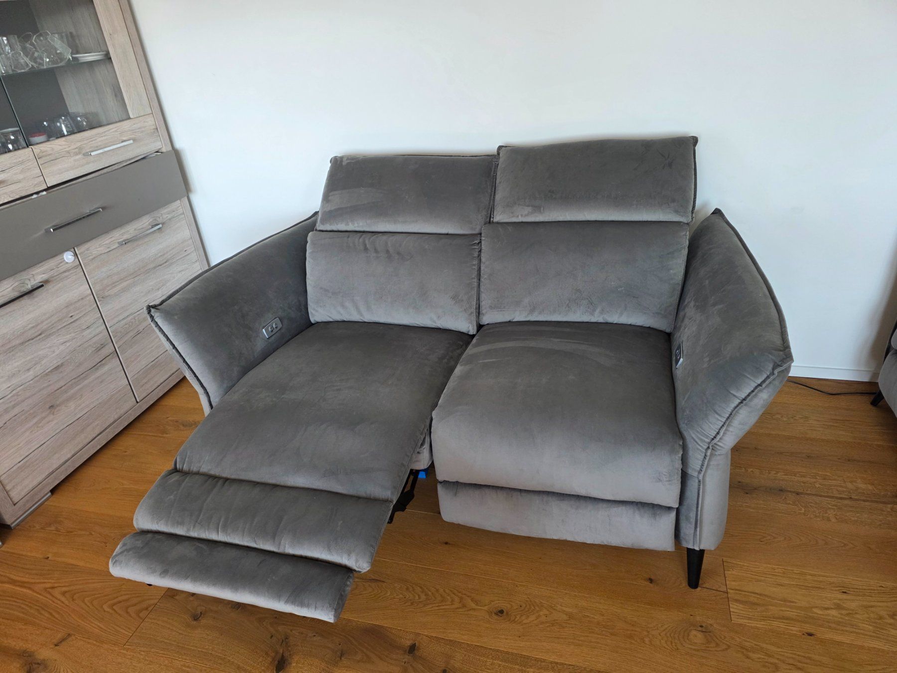 Sofas: Sofa 2er- Loris mit Relaxfunktion – D'occasion à Rorschacherberg par beckmarco 1