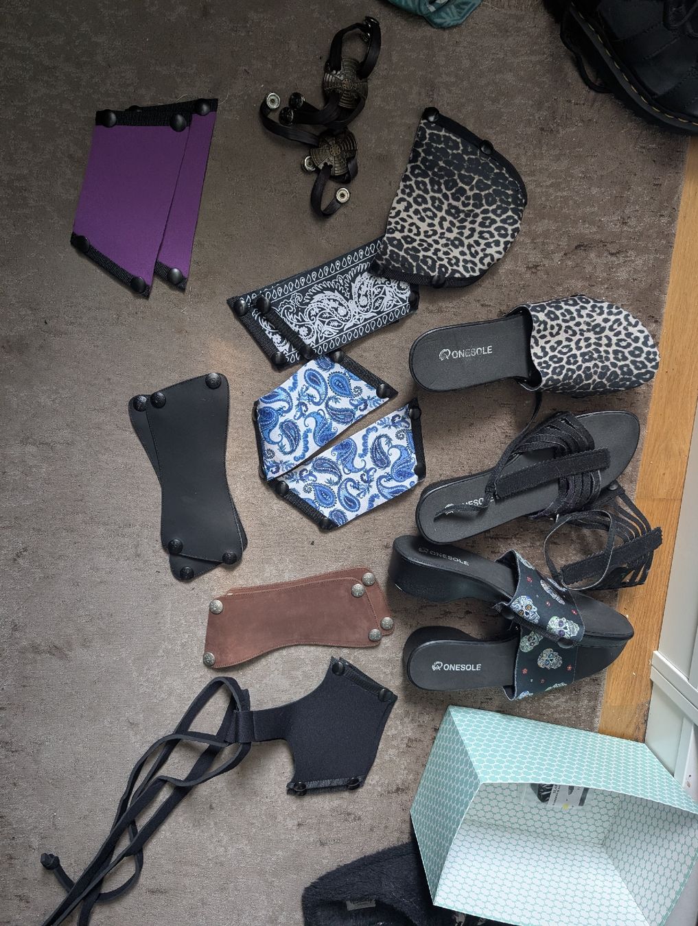Chaussures femmes: OneSole Sandalen, ungetragen – D'occasion à Busswil BE par MissMuffin