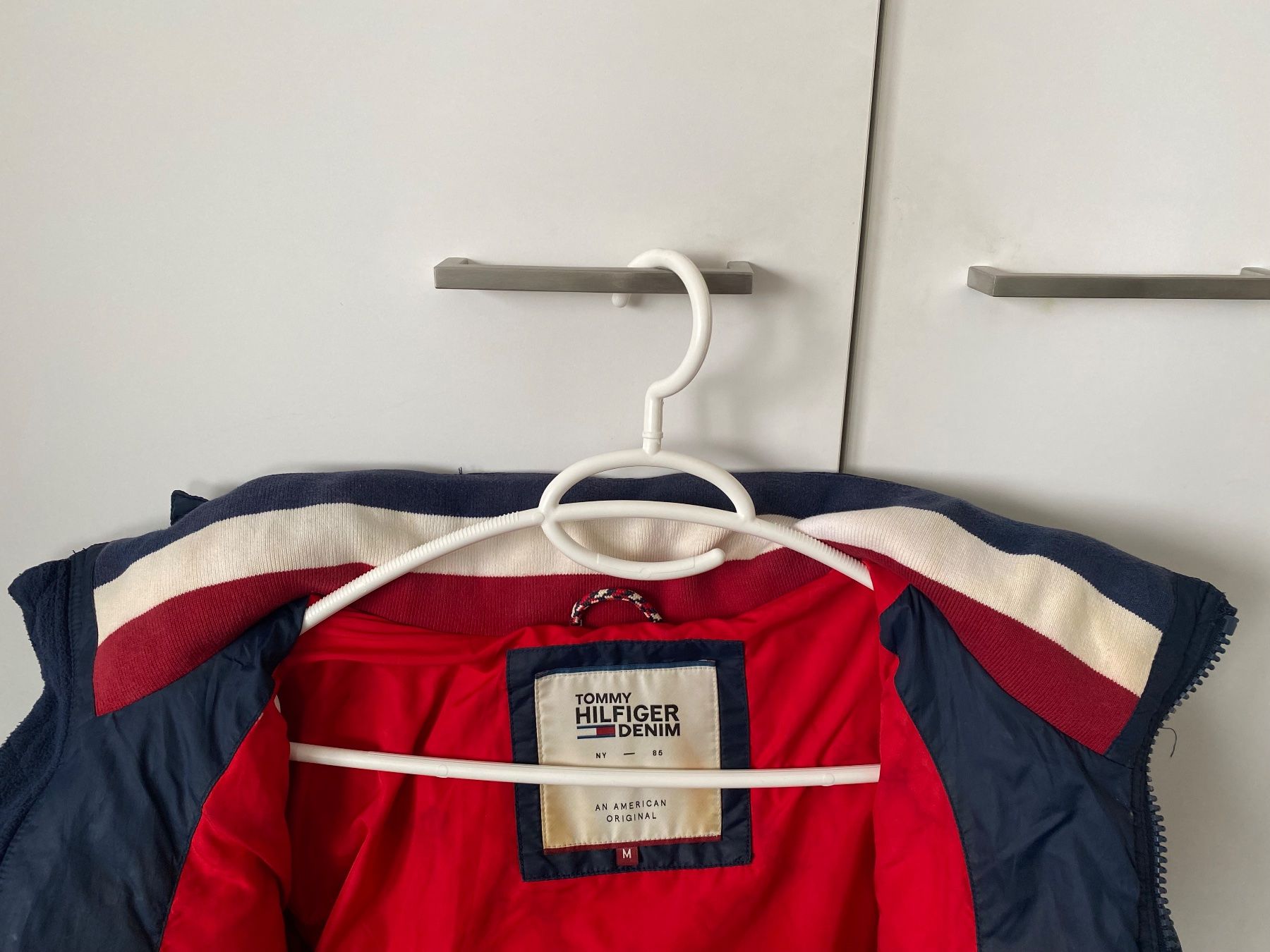 Tommy Hilfiger Giacche: Tommy Hilfiger Winterjacke (Gr. M) – Usato da Schlieren venduto da vivid_wrld 5