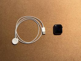 Apple Watch Series 6 44mm Aluminium Schwarz