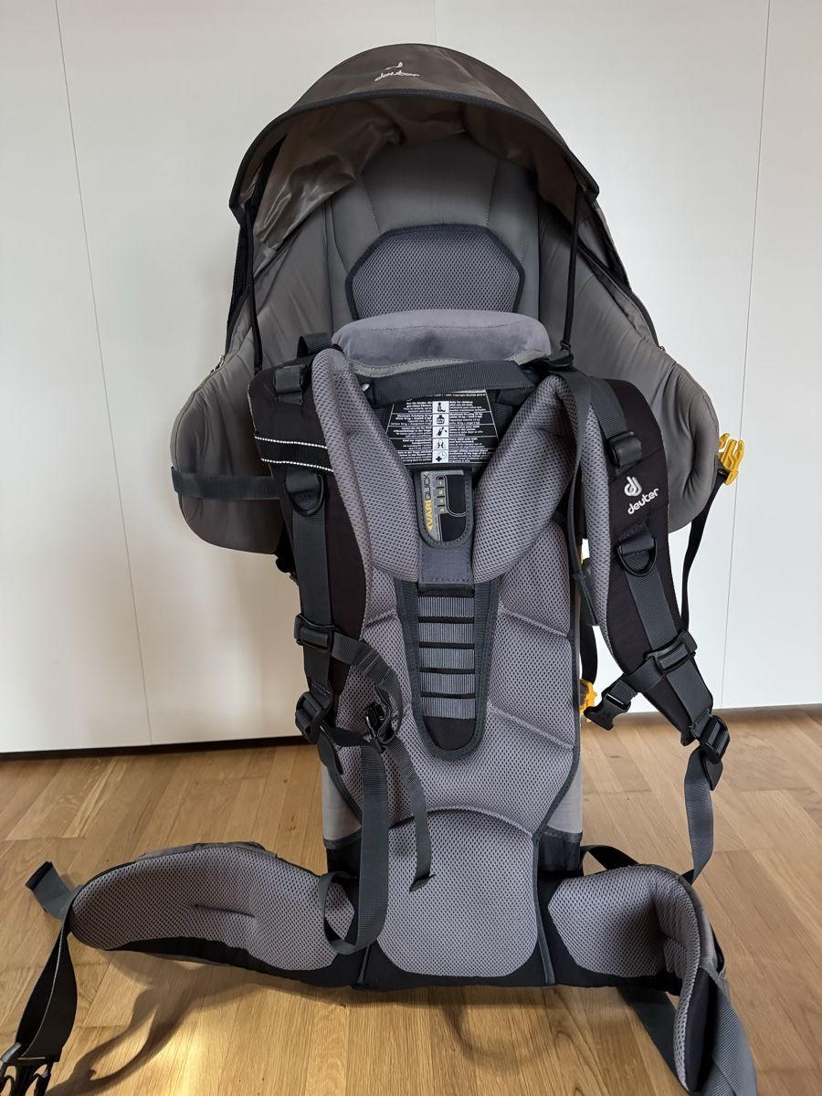 Deuter Porte-bébés ventraux & dorsaux: Deuter Kid Comfort III – D'occasion à Langnau am Albis par mag_g2pg 2