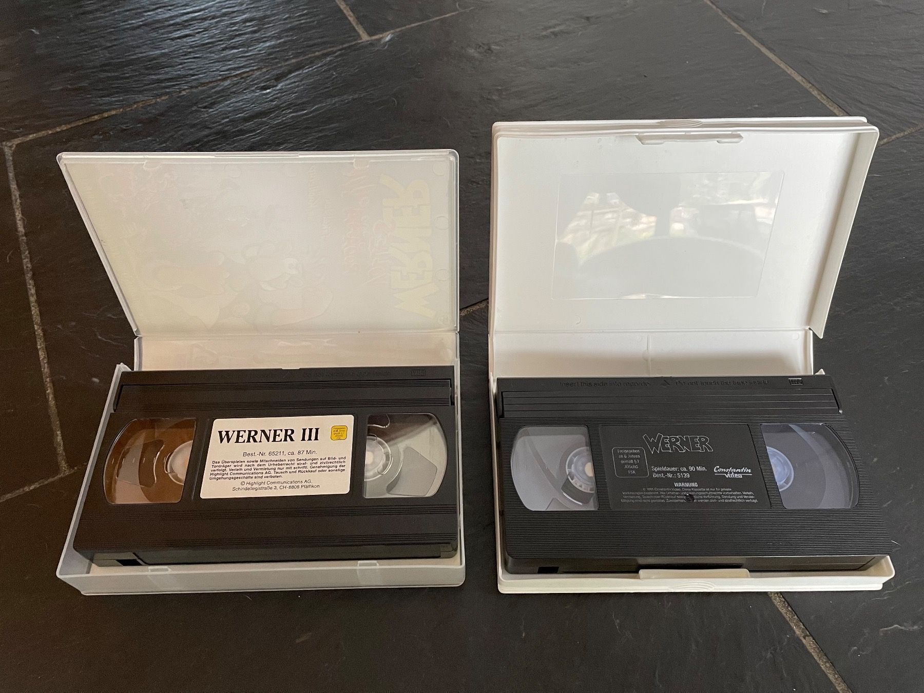 Tutti i VHS: 2 Stk. WERNER Video Kassetten – Usato da Neunkirch venduto da autoscooter57 2