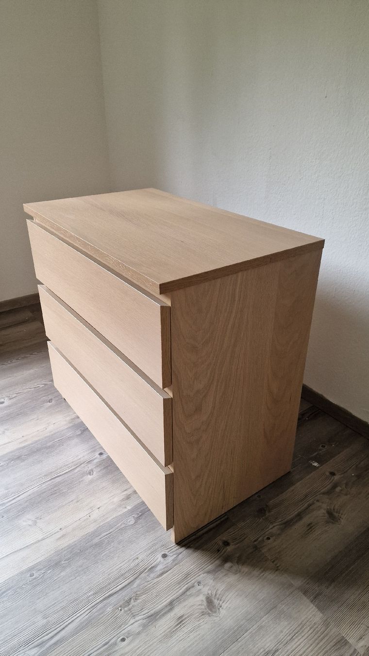 Ikea Cassettiere: Kommode mit drei Schubladen Eichenoptik  – Usato da Brugg AG venduto da badhugo1990