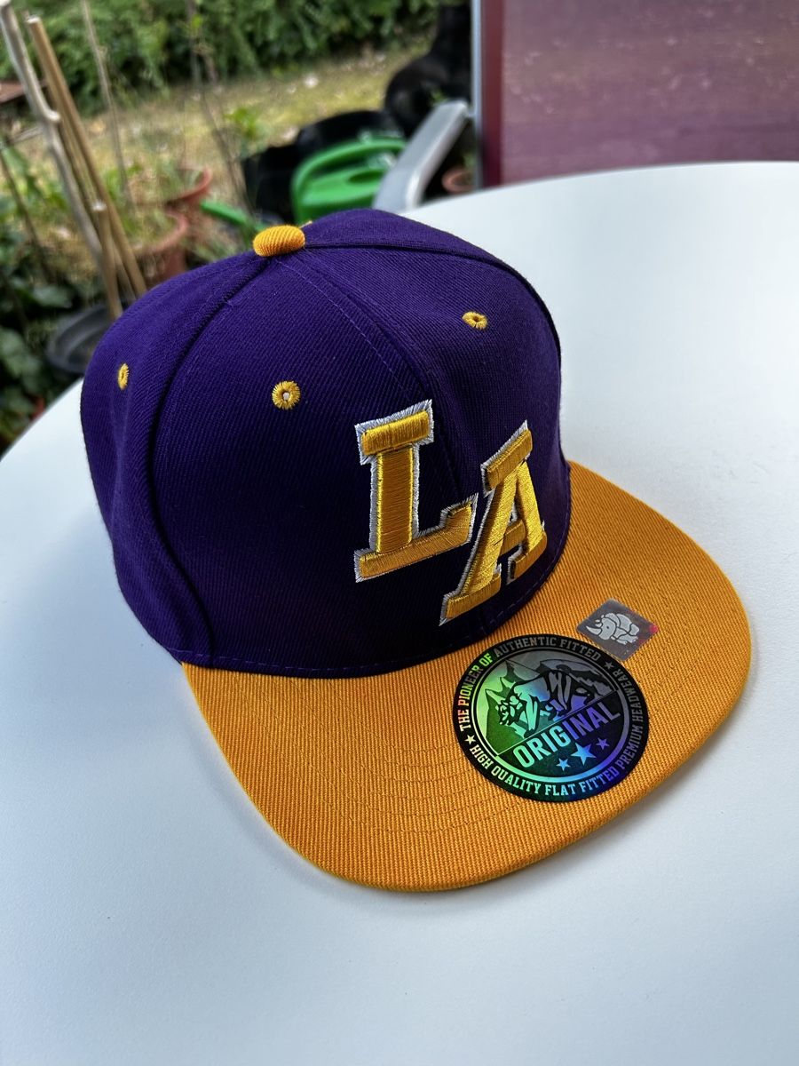 Hüte, Mützen & Caps: Snapback LA - ultraviolet/goldenyellow – Neu (gemäss Beschreibung) aus Zollikofen von LUKE_THRIFTS 2