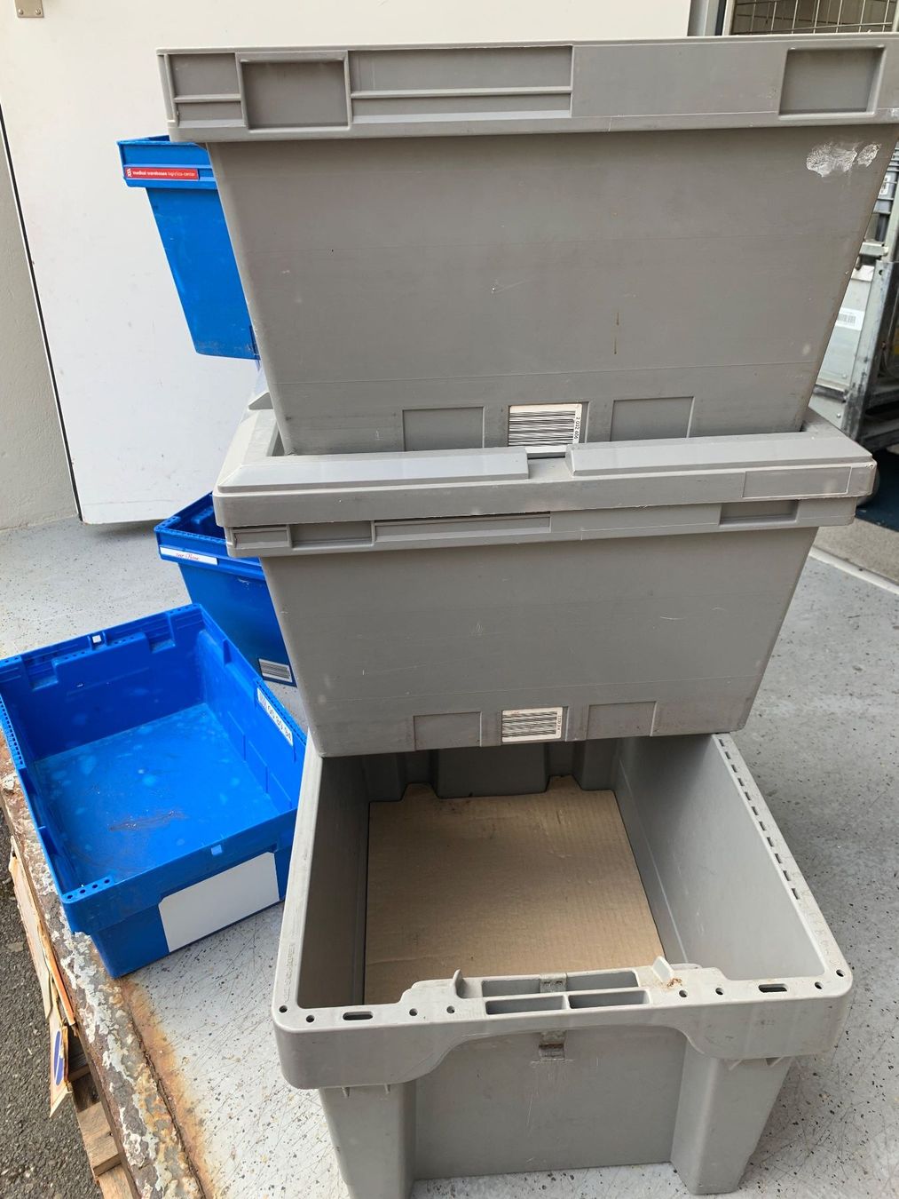 Contenitori & Simili: Stapelboxen Kunststoff gebraucht 7 Stk. – Usato da Bern venduto da Bahnora 1
