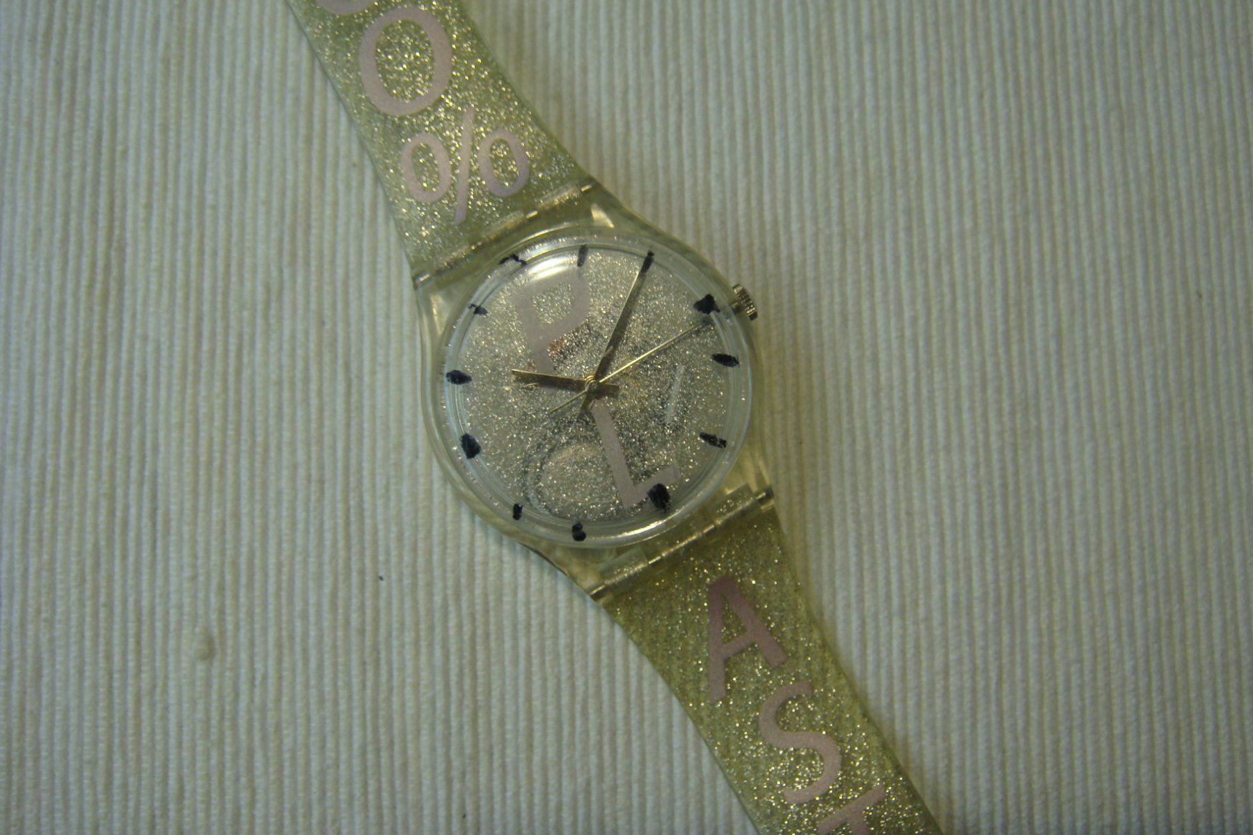 Swatch Montres: Swatch Modell "100% Plastic" – D'occasion à Emmenbrücke par kuhn4951