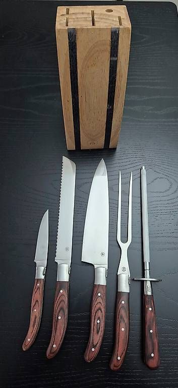 Messer: Messerblock LAGUIOLE  – Gebraucht aus Luzern von d.n.k