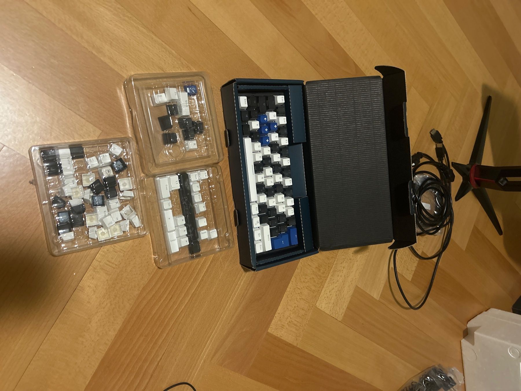Steelseries Tastiere: SteelSeries Apex 7 mit Blue Switches – Usato da Wohlen AG venduto da gia_kp6v 3