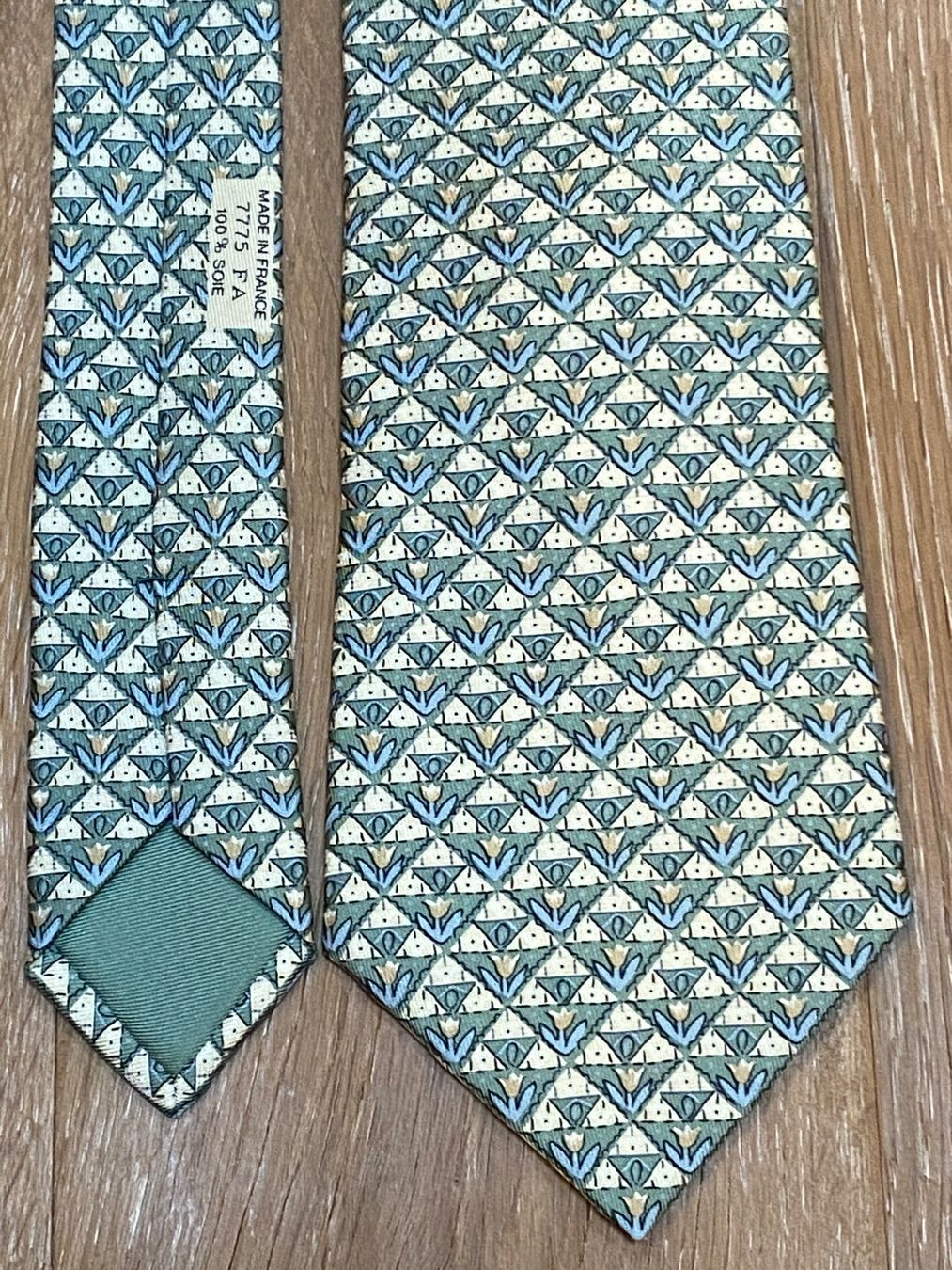 Hermès Krawatten: Beautiful HERMÈS men’s silk tie – Neu (gemäss Beschreibung) aus Grund b. Gstaad von PlageNeige 1