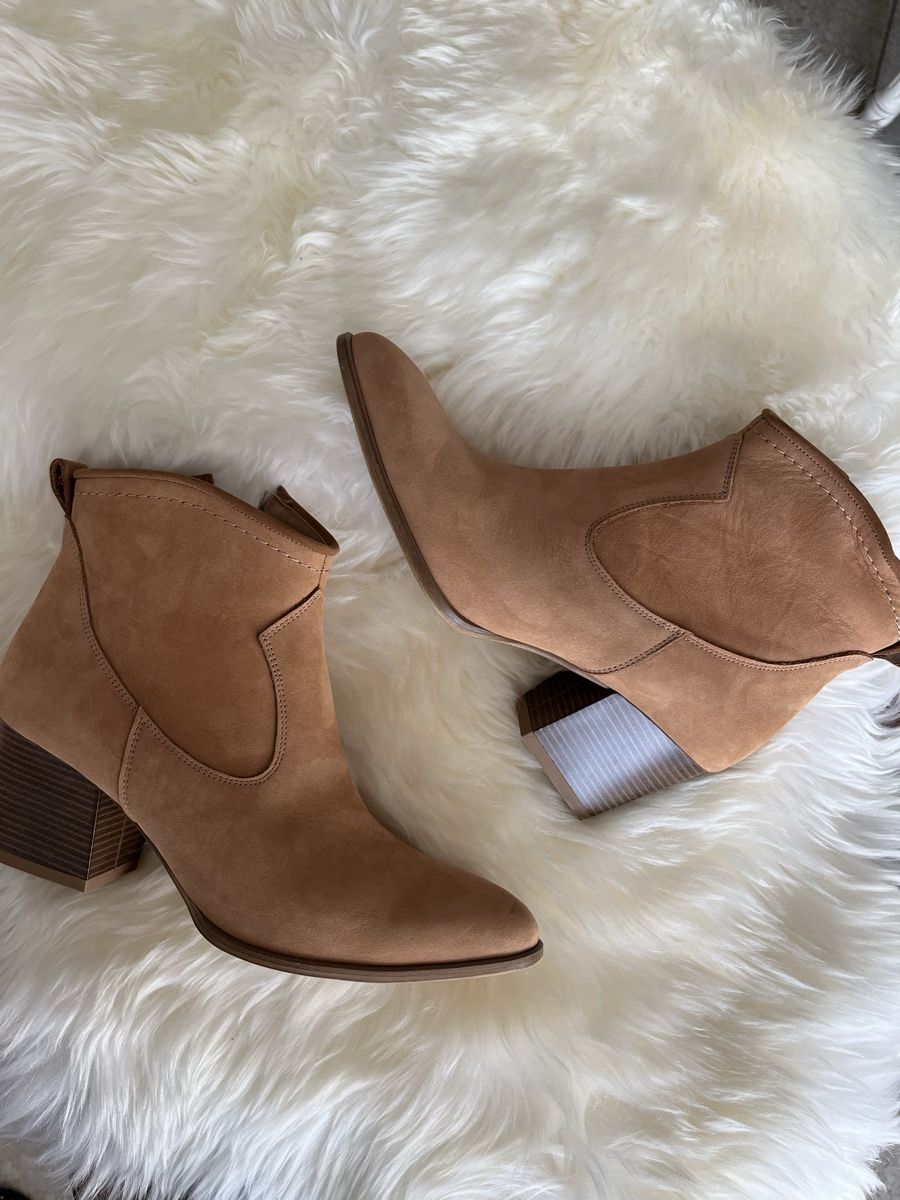 Scarpe da donna: Bottines camel à talons – Usato da Ballens venduto da Annushka26 4