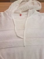 Pull avec capuchon taille M marque Miss Captain