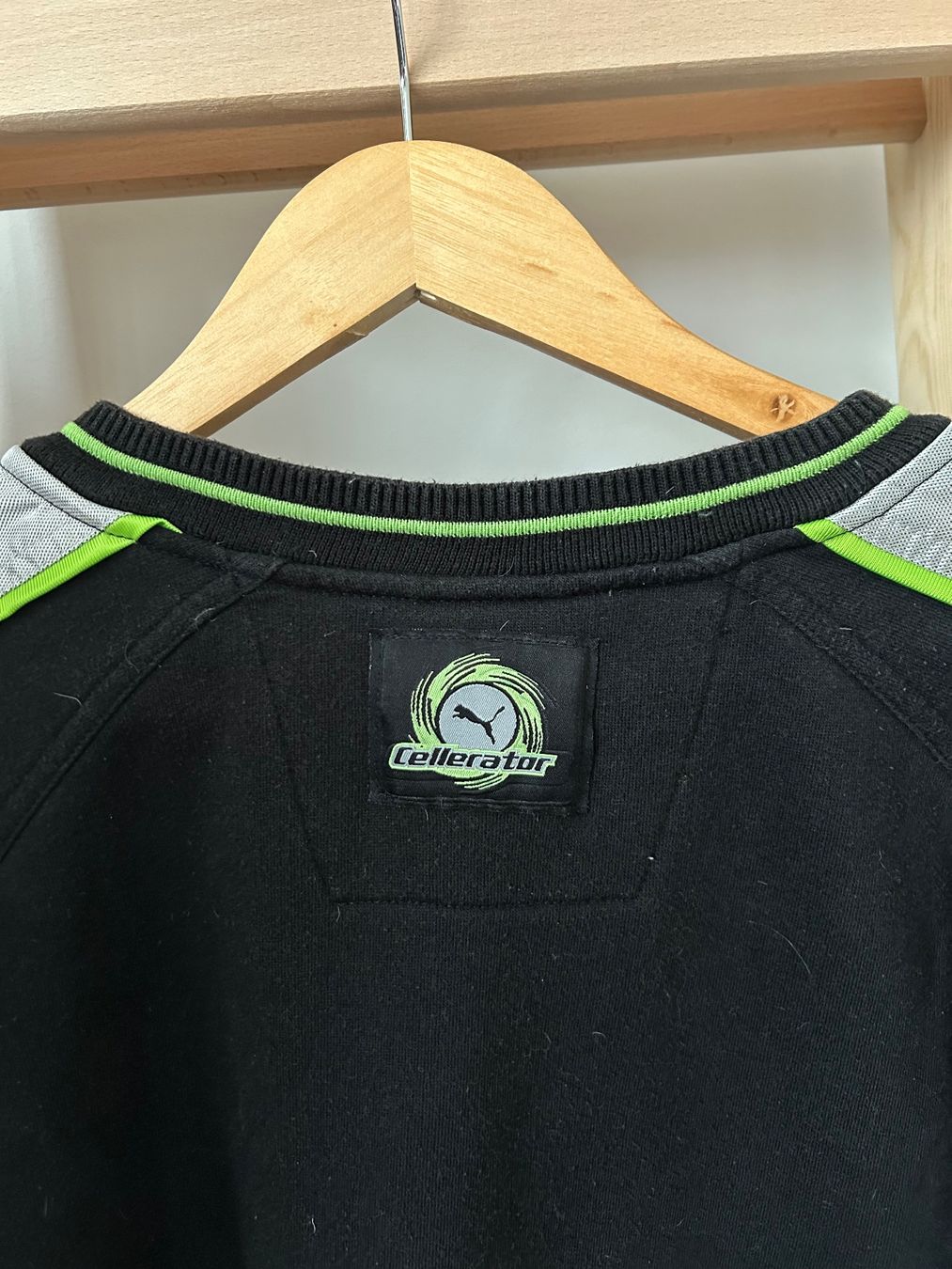 Puma Maglioni & Felpe: Vintage Puma Sweatshirt – Usato da Basel venduto da ell_6p98 4